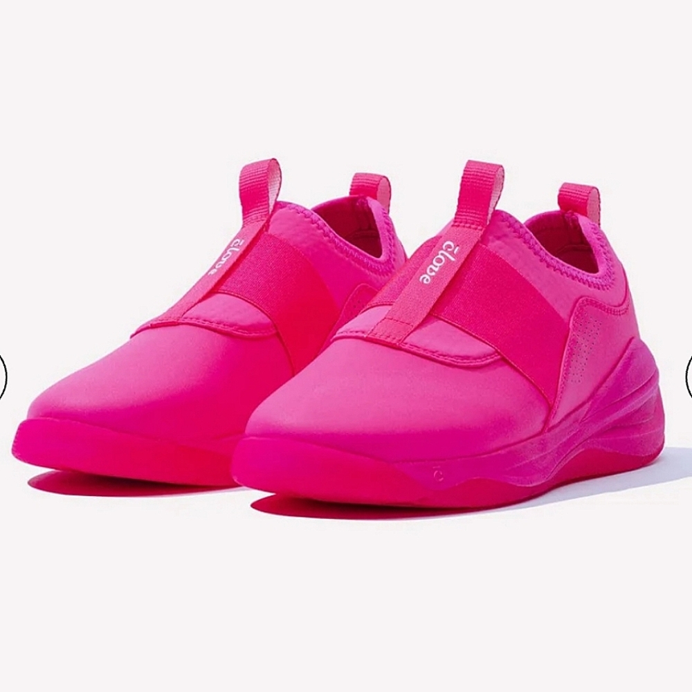 CLOVE - NEW IN BOX - LIMITED EDITION HOT PINK SOLO